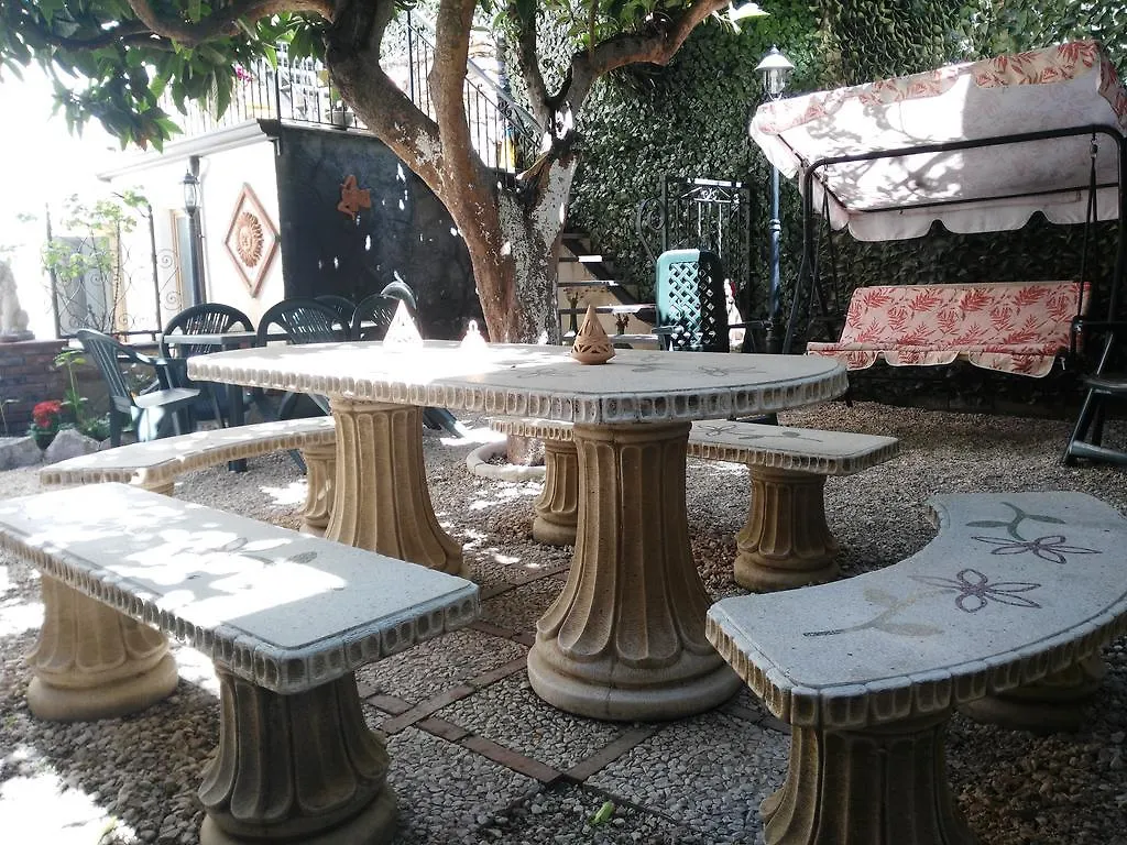 Giardino Del Sole Apartment Taormina Italy